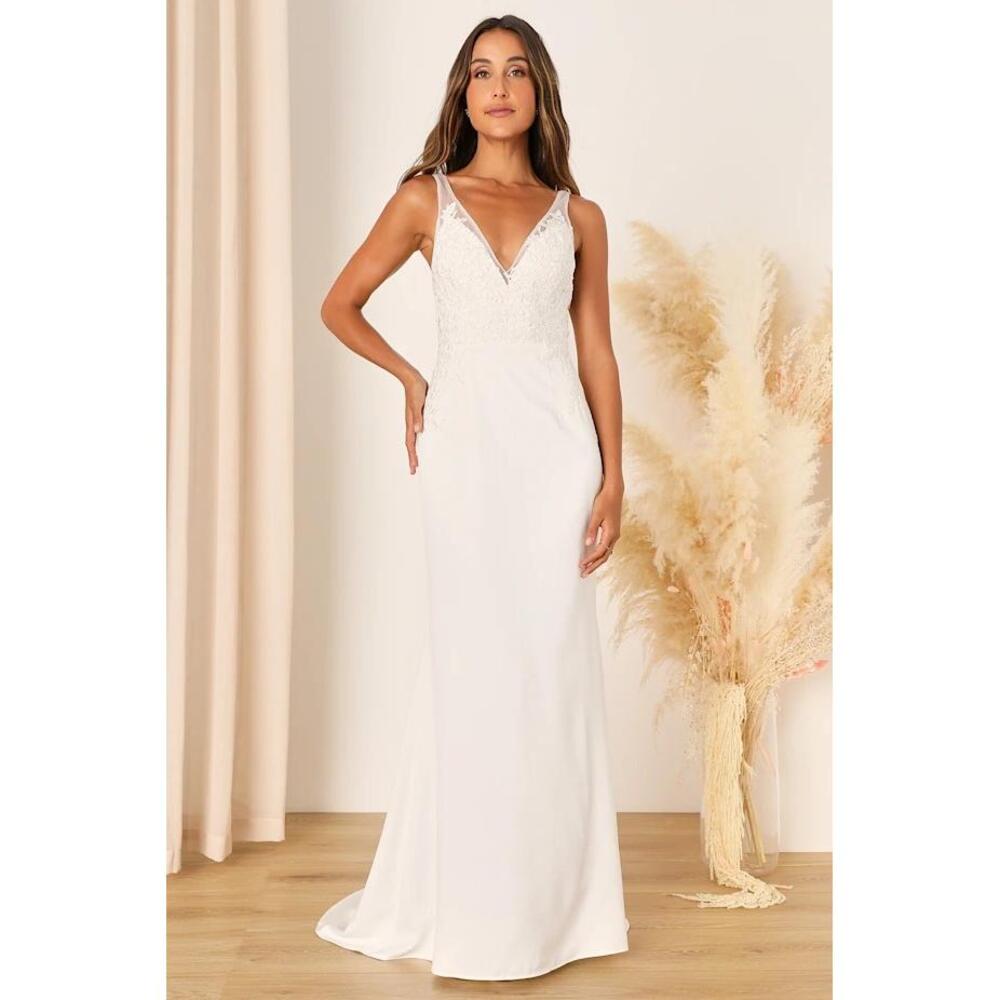 Lulu's Elegant White Wedding Dress